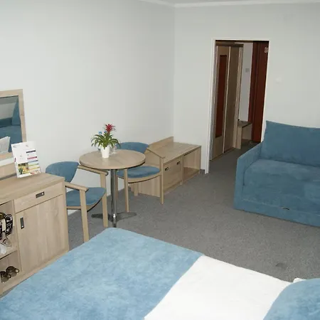 ***nat Hotel 3*